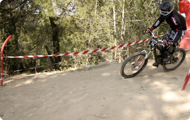 C&eacute;sar Bike DH de Laudun