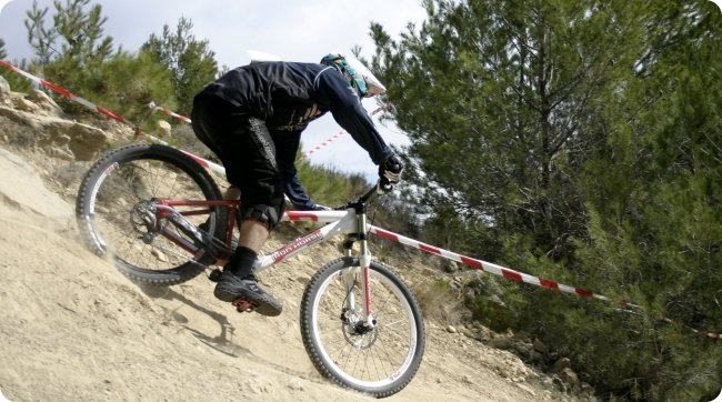 C&eacute;sar Bike DH de Laudun