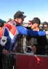 Peaty et Rob Roskopp, le boss de Santa Cruz ... La l�gende vivante de la DH mondiale a gagn� sur son bike !