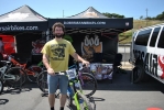 Vincent Allard, aussi fort en DH que derrière la caméra. Au main du proto DH de Dobermann...
