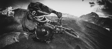 FTY - Bar Drag Contest