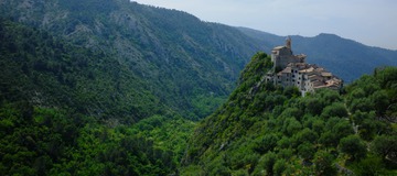 Une course d'enduro en VTTAE