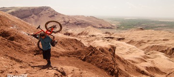 MTB Heroes: KC Deane au Gobi Desert