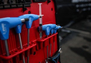 Lourdes: Outils de m&eacute;canos