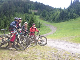 Girls: Marion &agrave; la Pass'Portes