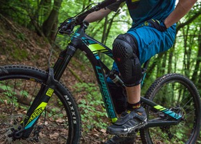 Essai: Genouill&egrave;res Dainese Armoform