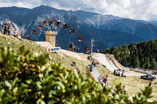 Suzuki Nine Knights 2016: Les vid&eacute;os