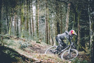 Commencal Vallnord: Le point de d&eacute;but de saison