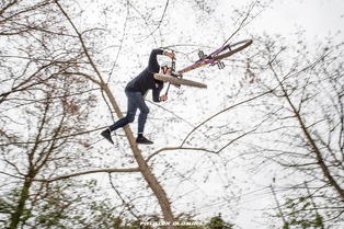 Entrevue : Lo&iuml;c Est&egrave;ve