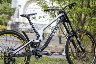 Lourdes : Bike Check Canyon Sender