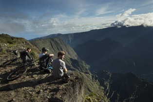 Components of Adventure: Reunion Island | SHIMANO