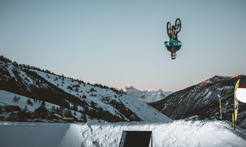 Outdoor Mix Winter Festival