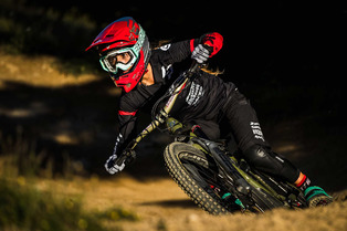 RACER - Mountain Elbow 2