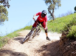 Foot out, berm out !