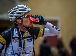 D3S 8906   lr BorderMaker